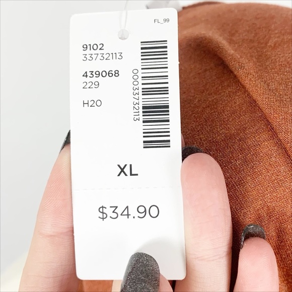 🌿 NWT Reitmans Burnt Orange Floral Print V-Neck Top (XL) 🌸 - Picture 6 of 9